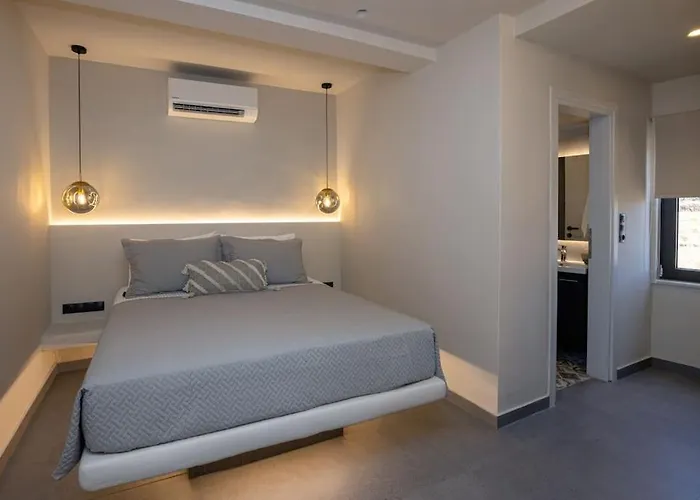 Pearle And Semesterbostad